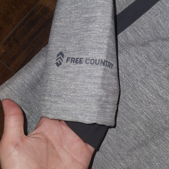 Free Country Women's Soft Shell Jacket - Picture 4 of 5